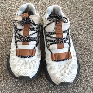 On cloud Nova size 5.5 women’s